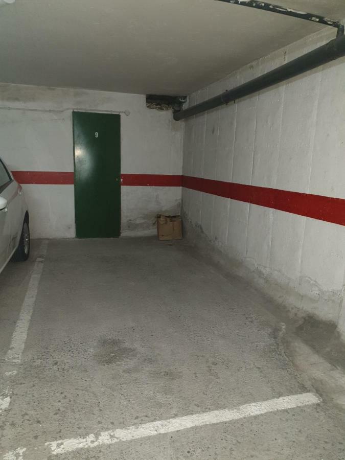 Apartamento Collarada Хака Екстериор снимка